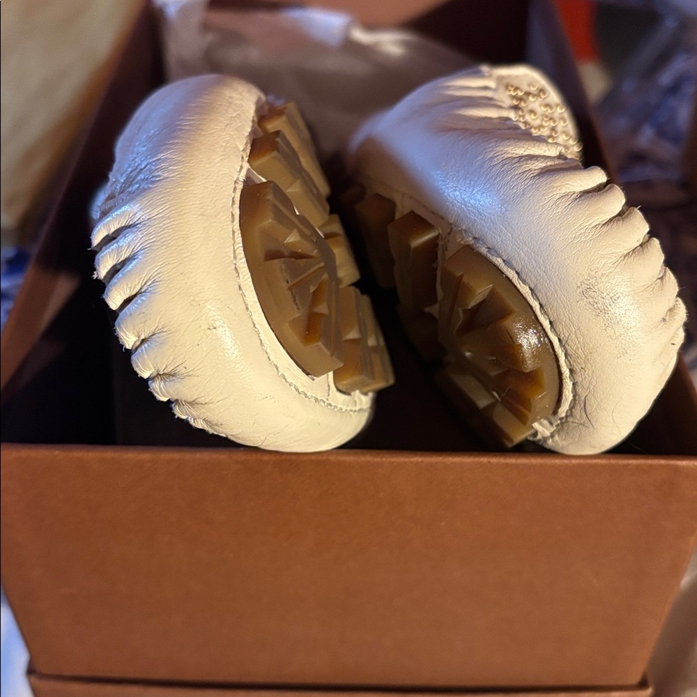 Coach leather driving moccasins. - Picture 5 of 6